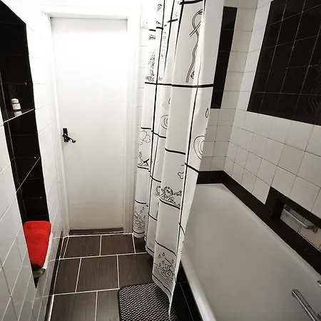 бюджетная на леси украинки