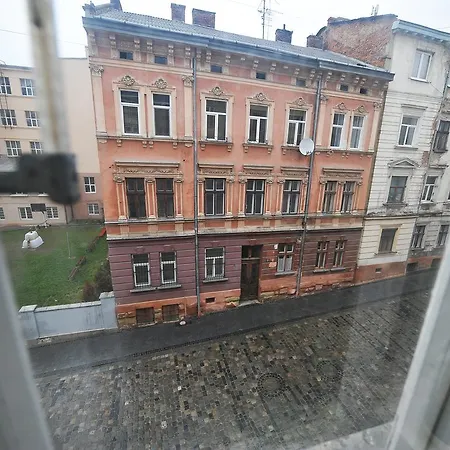 бюджетная на леси украинки * Lviv